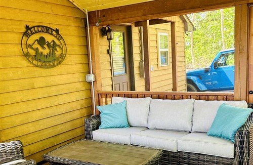 Stanardsville Cabin | My Lakeview | 2 Bed, 1 Bath