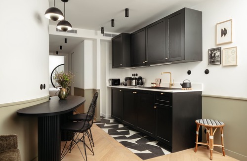 Quartier des Grandes-Carrieres Hotel | My Maison In Paris - Montmartre