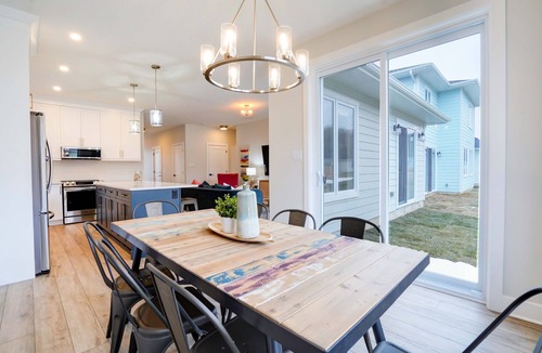 Port Stanley House | My Mom's Cottage - Enjoy Small Town Beach Living!