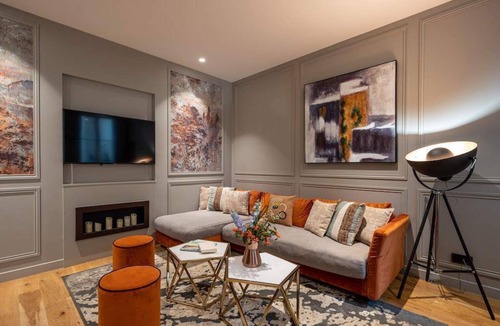 Quartier Saint-Georges Apartment | My Opera de Paris I