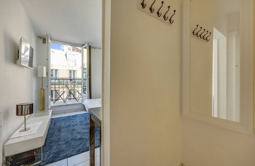 Quartier Saint-Georges Apartment | My Parisian Terrasse