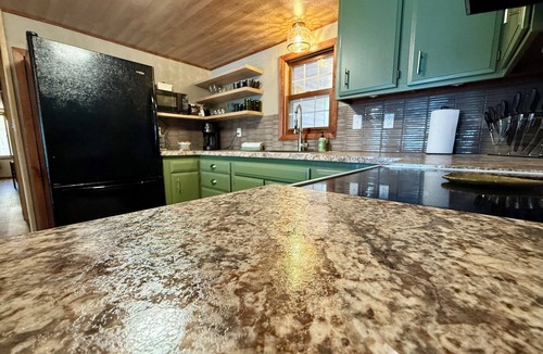 Hazelhurst House | MY T Pine Acres Lake View