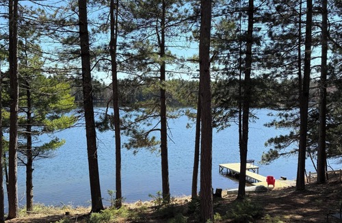 Hazelhurst House | MY T Pine Acres Lake View
