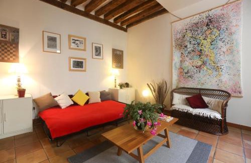 Quartier du Mail Apartment | My Trip in Paris - Argout