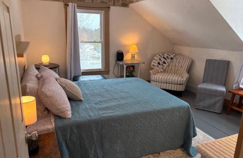 Oakland House | My Valhalla Farm