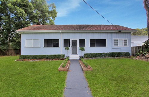 Tea Gardens House | Myall River Cottage - Tea Gardens