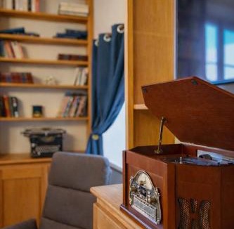 Grenoble City Centre Apartment | MYD - The Jules Verne