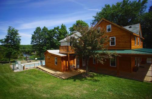 Bishop Corners Cabin | Myers Cave Resort