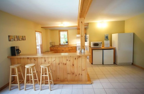 Bishop Corners Cottage | Myers Cave Resort