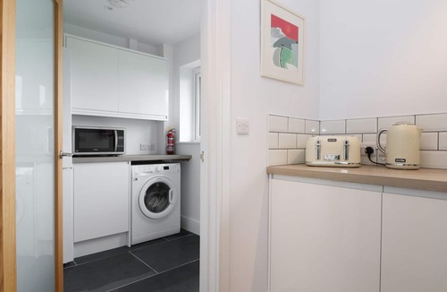 Chysauster Cottage | Myles View