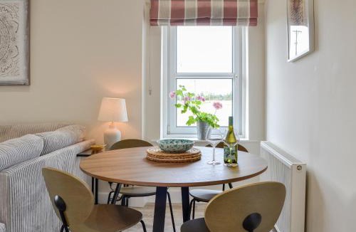 Murthill House | Myreside Cottage