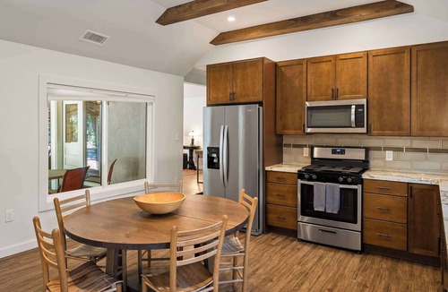 Southside House | Myrinn–Private Sauna & Fire Pit|Walk to NAU Campus