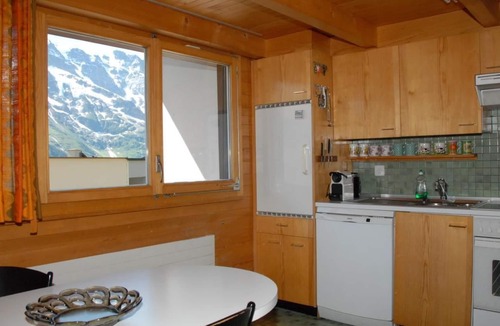 Murren Apartment | Myrrena 6-Bett-Wohnung by Interhome