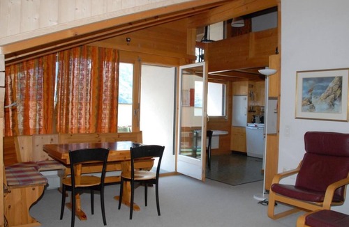 Murren Apartment | Myrrena 6-Bett-Wohnung by Interhome