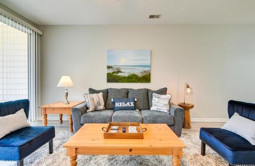 Red Hill Apartment | Myrtle Beach Golf Retreat with Pool Access!