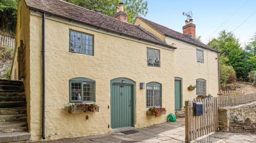 Longhope House | Myrtle Cottage