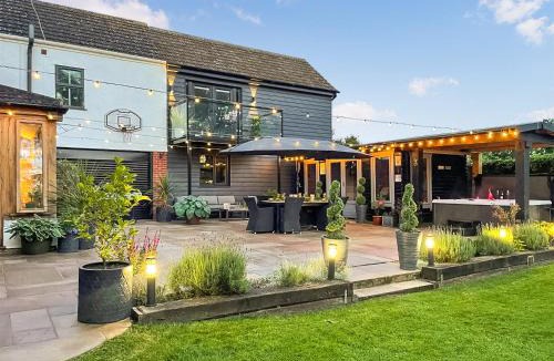 Repps with Bastwick House | Myrtle Cottage