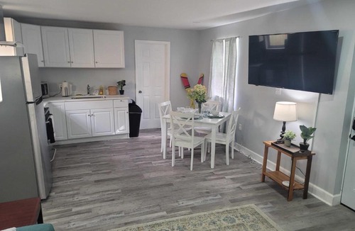 West Pensacola House | Myrtle Grove Cottage- Casita #2