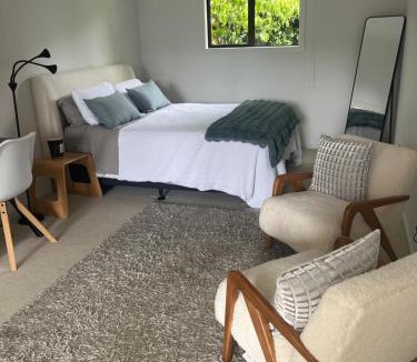 Kingsland House | Myrtle St Guesthouse