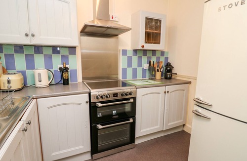 Knighton Cottage | Myrtle Villa