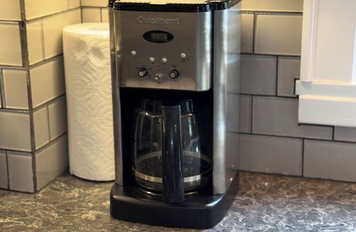 West Mystic Apartment | Mystic Getaway