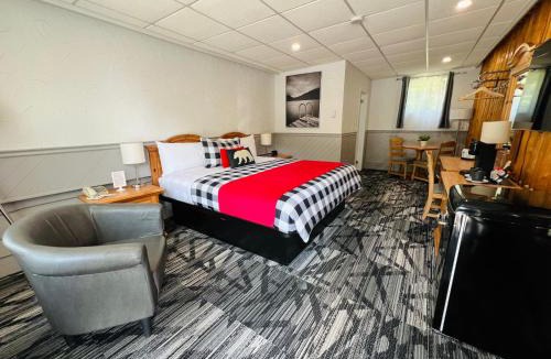 Wawa Hotel | Mystic Isle Motel