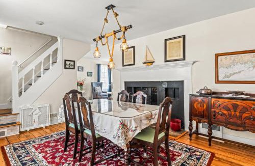 Mystic House | Mystic Riverfront Captain's Home