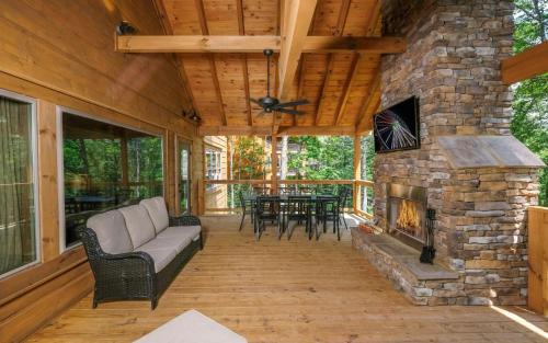 Sevierville Villa | Mystic Timber