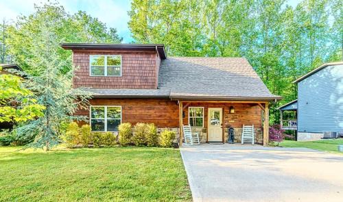 Gatlinburg - Pigeon Forge House | Mystical Mornings