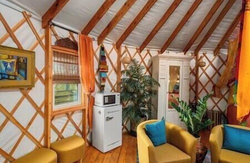 Woodway Apartment | Mystical Moroccan Yurt - Unit #5