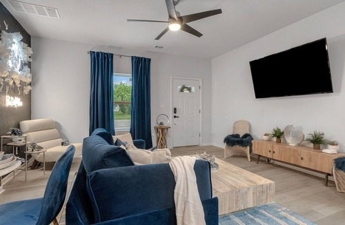 Waco House | Mystical Stays: The Owl & Moon, Group Trip, King Bed, Themed Stays. 3+2