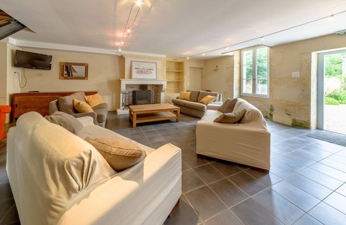 Cherves-Richemont House | Nénuphar riverside gîte