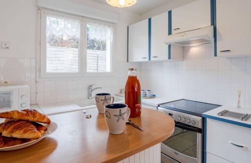 Hauteville-sur-Mer House | Néroli by Interhome