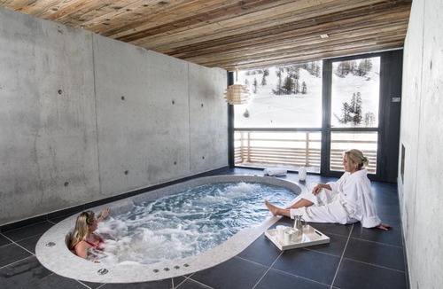 Les Claux Hotel | Névalhaia Le Chalet