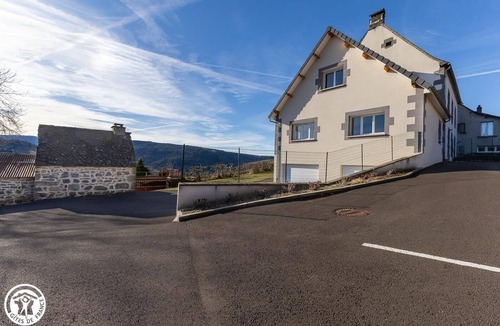 Murat-le-Quaire House | N°3 - MURAT LE QUAIRE