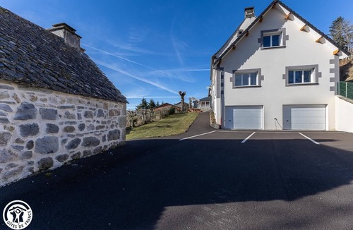 Murat-le-Quaire House | N°3 - MURAT LE QUAIRE