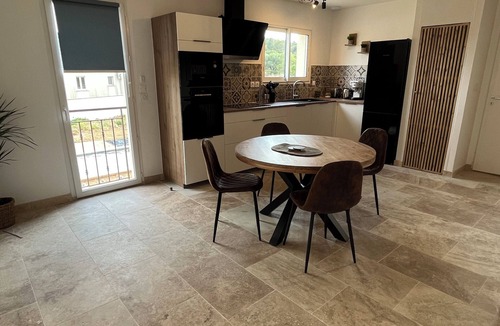 Sagries Apartment | N°4 Le Clos de l'Oliveraie - Balcony - 1st floor - 1 bed, Le Clos de l'Oliveraie Appt 4
