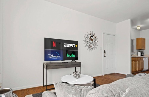 Village At Walnut Creek Apartment | N. Austin Condo w/Pool, Gym & Easy Access to Domain + Pet-Friendly