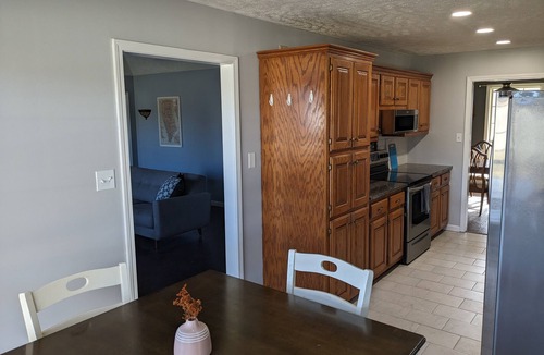 Jackson House | N. Jackson 3BR Oasis - Walk to Stores & Foodn