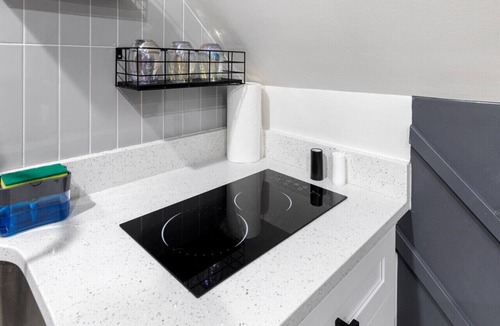 Logan Square Apartment | N Ridgeway · Logan Square Cozy Apartment - Games+Arcade - Patio