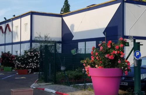 Trappes Hotel | N&Z HOTELS