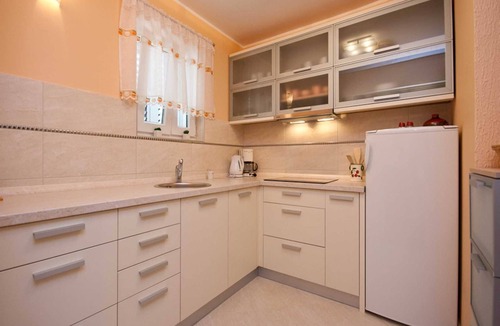 Jurandvor Apartment | Nadica 1st floor - Charming 1BR Apartment for Two, Parking Available