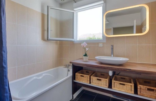 Vensac House | Nael by Interhome