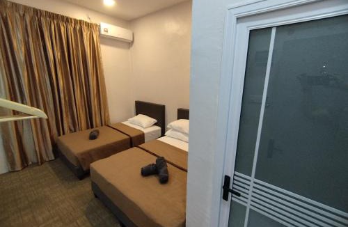 Kampung Perupuk Hotel | Nafeeza Roomstay