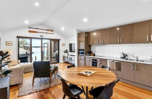 Nagambie Apartment | Nagambie High St