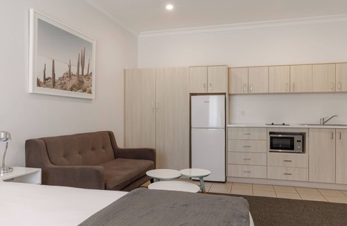 Nagambie Hotel | Nagambie Waterfront Motel