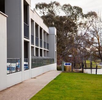 Nagambie Hotel | Nagambie Waterfront Motel