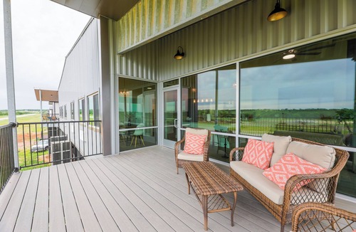 Salado Apartment | nAirplane/Hanger 2 bedrooms 2 baths, with beautiful views and a runway.#1