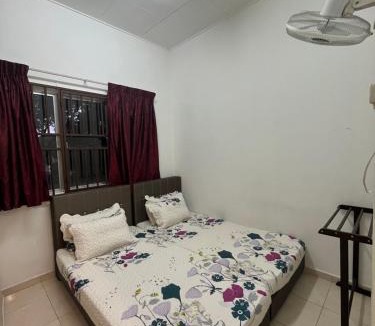 Ayer Keroh House | NAJIHAH HOMESTAY