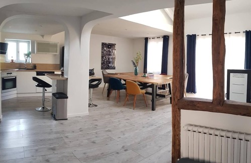 Jagny House | Nalan Johannisien, Spa/Indoor pool/Near Paris